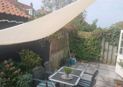 Surf-in terras met tarp